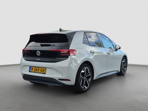 Volkswagen ID.3 First Plus 58 kWh Matrix LED | Stuur + Stoelverwarming | Keyless | Adaptive CC | Full map navigat... ActivLease financial lease