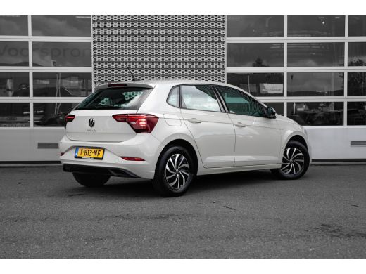 Volkswagen Polo 1.0 TSI Life | Achterlichten LED | Adaptive cruisecontrol (Adaptive Cruise Control) | Airconditio... ActivLease financial lease