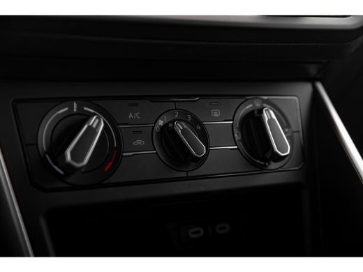 Volkswagen Polo 1.0 TSI Life | Achterlichten LED | Adaptive cruisecontrol (Adaptive Cruise Control) | Airconditio... ActivLease financial lease