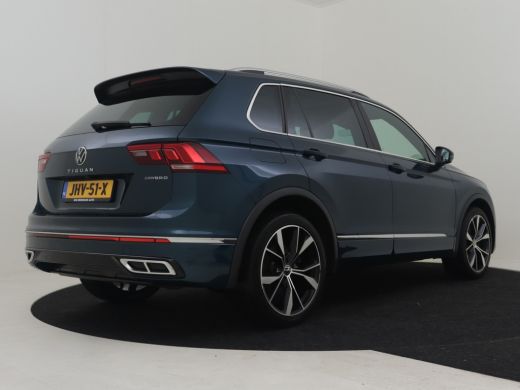 Volkswagen Tiguan 1.4 TSI eHybrid R-Line Business+ l Lederen stoelen incl Memory l Panoramadak l Side Assist l Matr... ActivLease financial lease