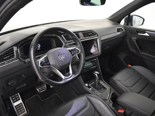 Volkswagen Tiguan 1.4 TSI eHybrid R-Line Business+ l Lederen stoelen incl Memory l Panoramadak l Side Assist l Matr... ActivLease financial lease