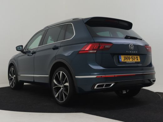 Volkswagen Tiguan 1.4 TSI eHybrid R-Line Business+ l Lederen stoelen incl Memory l Panoramadak l Side Assist l Matr... ActivLease financial lease