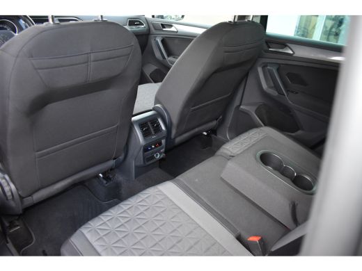 Volkswagen Tiguan 1.5 TSI 150PK DSG-7 Elegance | TREKHAAK | APP. CONNECT | STOELVERWARMING | CAMERA. ACHTER | LED ActivLease financial lease