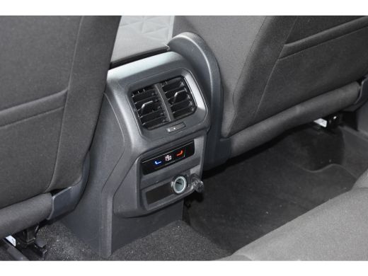 Volkswagen Tiguan 1.5 TSI 150PK DSG-7 Elegance | TREKHAAK | APP. CONNECT | STOELVERWARMING | CAMERA. ACHTER | LED ActivLease financial lease