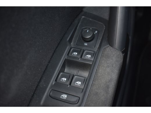 Volkswagen Tiguan 1.5 TSI 150PK DSG-7 Elegance | TREKHAAK | APP. CONNECT | STOELVERWARMING | CAMERA. ACHTER | LED ActivLease financial lease