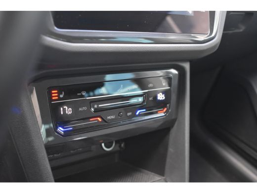 Volkswagen Tiguan 1.5 TSI 150PK DSG-7 Elegance | TREKHAAK | APP. CONNECT | STOELVERWARMING | CAMERA. ACHTER | LED ActivLease financial lease