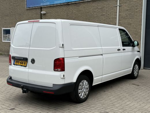 Volkswagen Transporter 2.0 TDI 110PK EURO6 L2H1 28 Cruise control/trekhaak/navi ActivLease financial lease