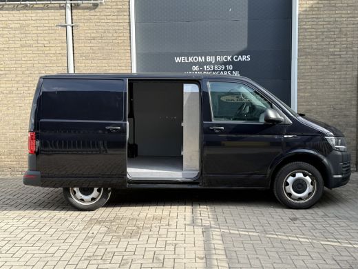 Volkswagen Transporter 2.0 TDI 150PK EURO 6 L1H1 Navigatie systeem/cruise control ActivLease financial lease