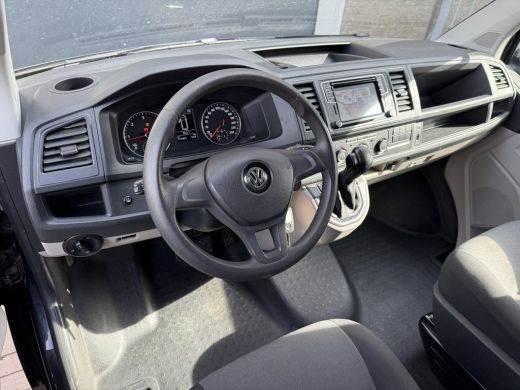 Volkswagen Transporter 2.0 TDI 150PK EURO 6 L1H1 Navigatie systeem/cruise control ActivLease financial lease