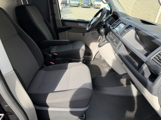 Volkswagen Transporter 2.0 TDI 150PK EURO 6 L1H1 Navigatie systeem/cruise control ActivLease financial lease