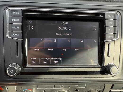 Volkswagen Transporter 2.0 TDI 150PK EURO 6 L1H1 Navigatie systeem/cruise control ActivLease financial lease