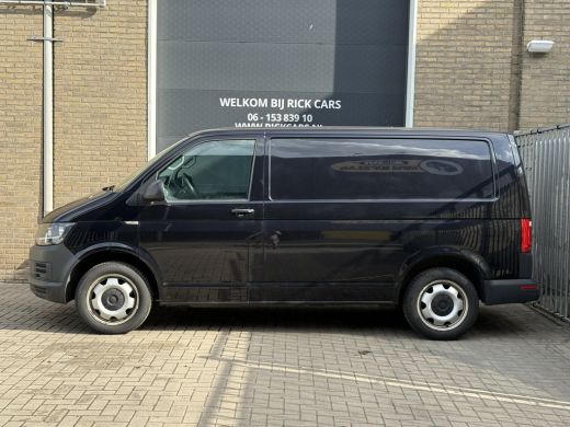 Volkswagen Transporter 2.0 TDI 150PK EURO 6 L1H1 Navigatie systeem/cruise control ActivLease financial lease