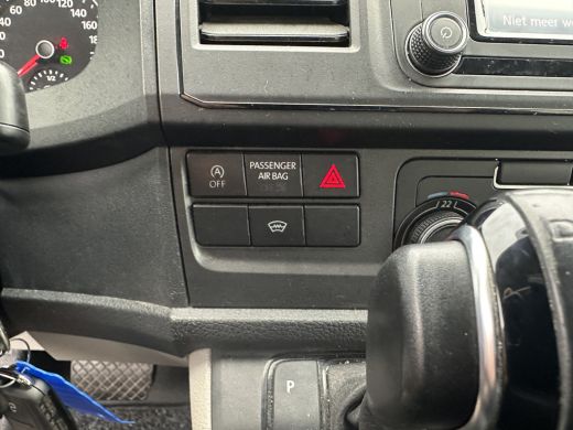 Volkswagen Transporter 2.0 TDI 150PK EURO6 L2H1 DC Automaat/dubbele cabine/navigatie ActivLease financial lease