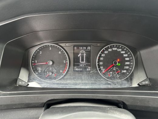 Volkswagen Transporter 2.0 TDI 150PK EURO6 L2H1 DC Automaat/dubbele cabine/navigatie ActivLease financial lease