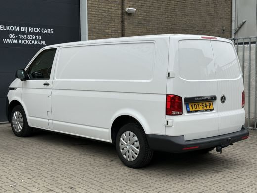Volkswagen Transporter 2.0 TDI 150PK EURO6L2H1 32 Cruise control/navigatie systeem/trekhaak ActivLease financial lease