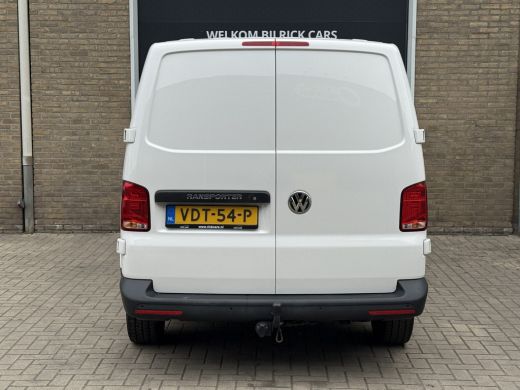 Volkswagen Transporter 2.0 TDI 150PK EURO6L2H1 32 Cruise control/navigatie systeem/trekhaak ActivLease financial lease