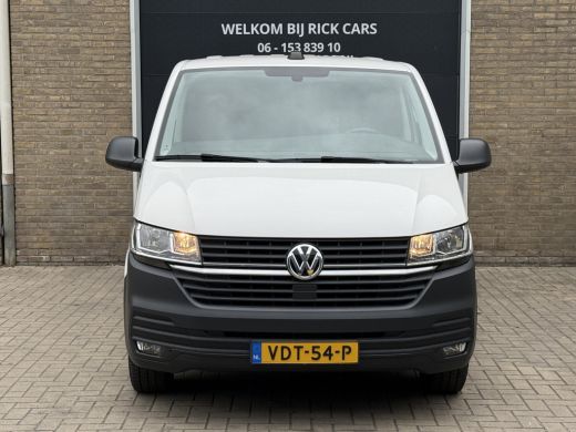 Volkswagen Transporter 2.0 TDI 150PK EURO6L2H1 32 Cruise control/navigatie systeem/trekhaak ActivLease financial lease