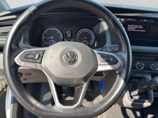 Volkswagen Transporter 2.0 TDI 150PK EURO6L2H1 32 Cruise control/navigatie systeem/trekhaak ActivLease financial lease