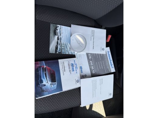 Volkswagen Transporter 2.0 TDI 150PK EURO6L2H1 32 Cruise control/navigatie systeem/trekhaak ActivLease financial lease