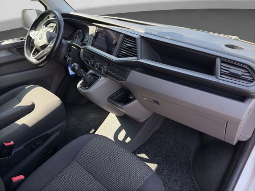 Volkswagen Transporter 2.0 TDI 150PK EURO6L2H1 32 Cruise control/navigatie systeem/trekhaak ActivLease financial lease