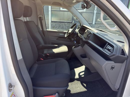Volkswagen Transporter 2.0 TDI 150PK EURO6L2H1 32 Cruise control/navigatie systeem/trekhaak ActivLease financial lease