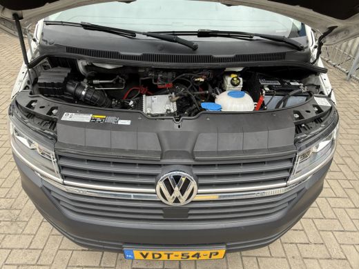 Volkswagen Transporter 2.0 TDI 150PK EURO6L2H1 32 Cruise control/navigatie systeem/trekhaak ActivLease financial lease