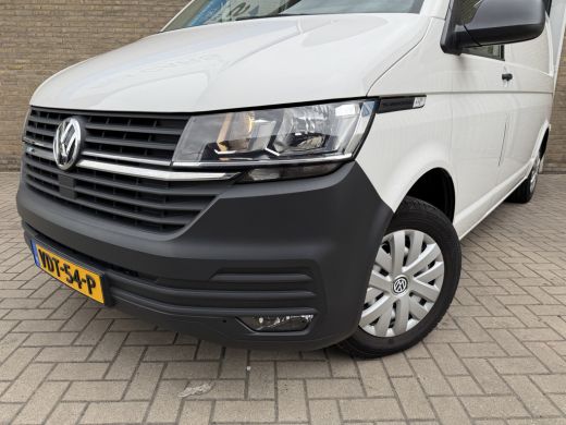 Volkswagen Transporter 2.0 TDI 150PK EURO6L2H1 32 Cruise control/navigatie systeem/trekhaak ActivLease financial lease