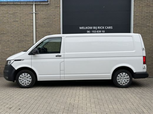 Volkswagen Transporter 2.0 TDI 150PK EURO6L2H1 32 Cruise control/navigatie systeem/trekhaak ActivLease financial lease