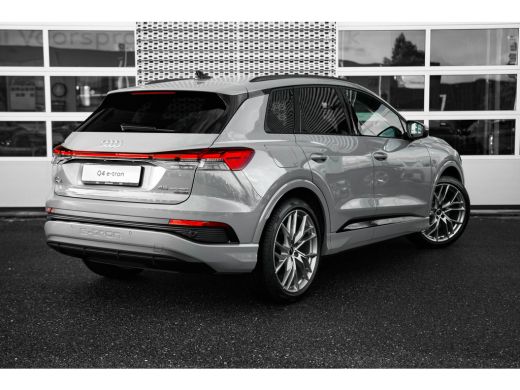 Audi Q4 e-tron S edition | Achterklep, automatisch bedienbaar | Achteruitrijcamera | Adaptive cruise control ActivLease financial lease