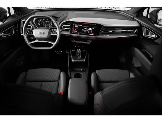 Audi Q4 e-tron S edition | Achterklep, automatisch bedienbaar | Achteruitrijcamera | Adaptive cruise control ActivLease financial lease