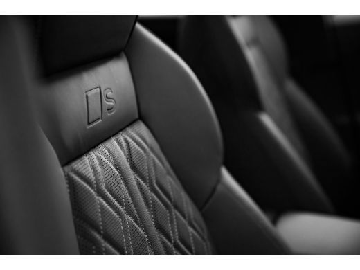 Audi Q5 Sportback 2.0 TFSI e-hybrid quattro S edition Competition | 21" | Panoramadak | S-Sportstoelen | ... ActivLease financial lease