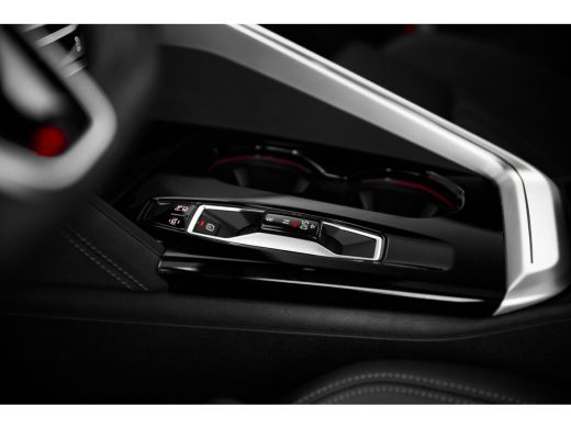 Audi Q5 Sportback 2.0 TFSI e-hybrid quattro S edition Competition | 21" | Panoramadak | S-Sportstoelen | ... ActivLease financial lease