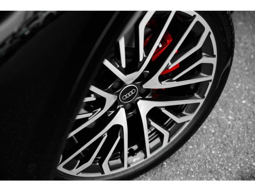 Audi Q5 Sportback 2.0 TFSI e-hybrid quattro S edition Competition | 21" | Panoramadak | S-Sportstoelen | ... ActivLease financial lease