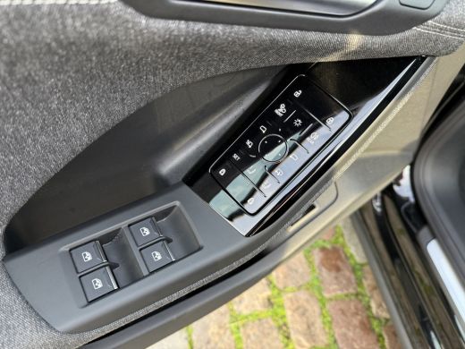 Audi Q6 e-tron S edition 83 kWh ActivLease financial lease