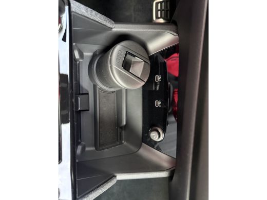 Audi Q6 e-tron S edition 83 kWh ActivLease financial lease