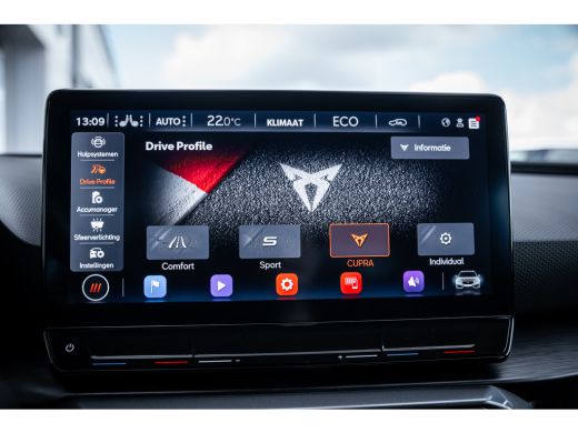 CUPRA Leon Sportstourer 1.4 e-Hybrid VZ Performance 245PK | Lichtmetalen velgen 19" | Trekhaak | ActivLease financial lease