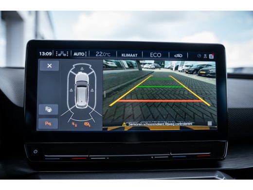 CUPRA Leon Sportstourer 1.4 e-Hybrid VZ Performance 245PK | Lichtmetalen velgen 19" | Trekhaak | ActivLease financial lease