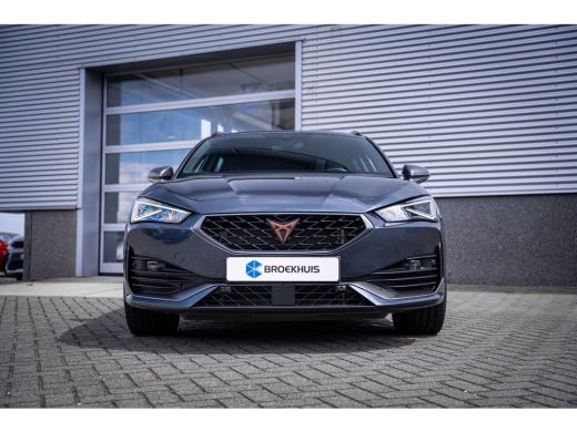 CUPRA Leon Sportstourer 1.4 e-Hybrid VZ Performance 245PK | Lichtmetalen velgen 19" | Trekhaak | ActivLease financial lease