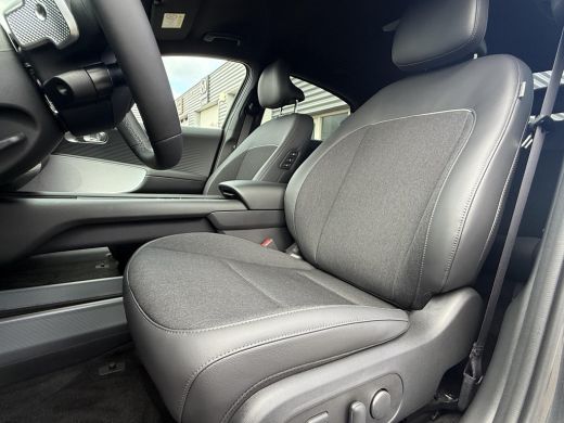 Hyundai IONIQ 6 Business 77.4 kWh Apple Carplay / Android Auto | Stoel & Stuur Verwarming | Camera | LED-Verlicht... ActivLease financial lease