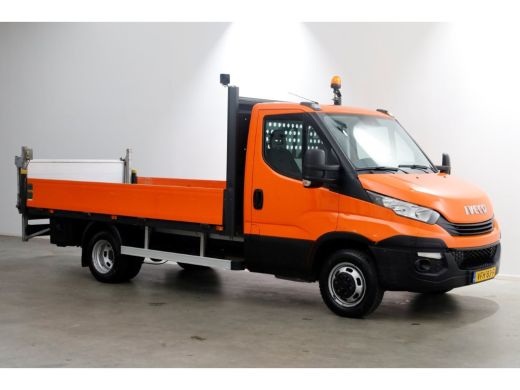 Iveco Daily 35C14 136pk Open Laadbak met laadklep en trekhaak 3500kg 02-2020 ActivLease financial lease