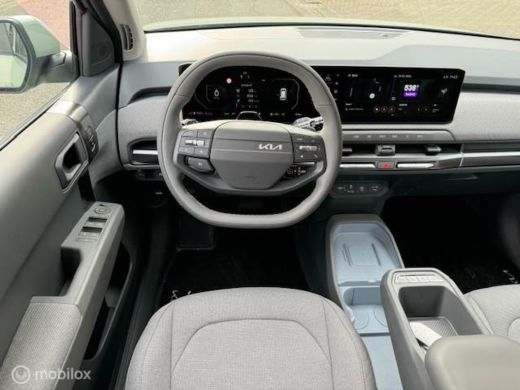 Kia EV3 Plus Nieuwprijs € 39.950,- nu € 3.000,- Demo korting ,€30.500 ex btw , Volledig electrisch rijden... ActivLease financial lease