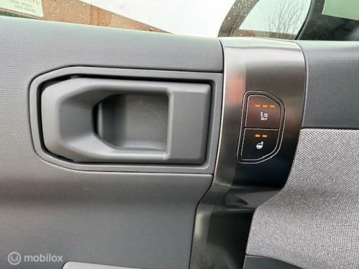 Kia EV3 Plus Nieuwprijs € 39.950,- nu € 3.000,- Demo korting ,€30.500 ex btw , Volledig electrisch rijden... ActivLease financial lease