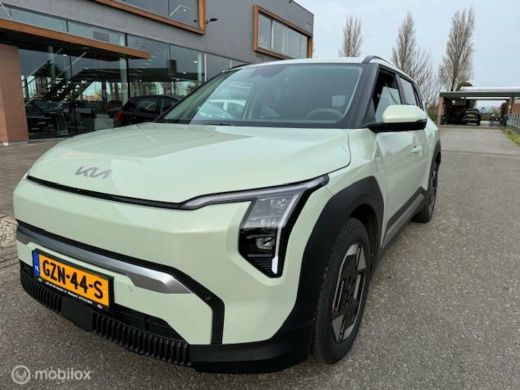 Kia EV3 Plus Nieuwprijs € 39.950,- nu € 3.000,- Demo korting ,€30.500 ex btw , Volledig electrisch rijden... ActivLease financial lease