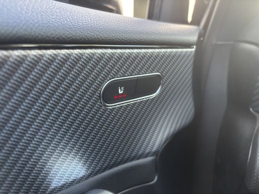 Mercedes-Benz A-Klasse 180 Business Line | Automaat | Pano | Parkeer Camera | Stoelverwarming ActivLease financial lease