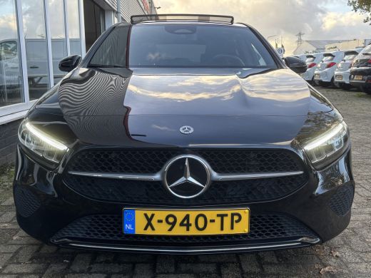 Mercedes-Benz A-Klasse 180 Business Line | Automaat | Pano | Parkeer Camera | Stoelverwarming ActivLease financial lease
