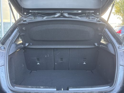 Mercedes-Benz A-Klasse 180 Business Line | Automaat | Pano | Parkeer Camera | Stoelverwarming ActivLease financial lease