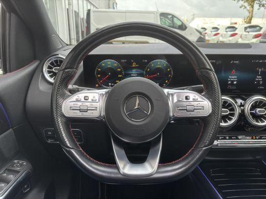 Mercedes-Benz B-Klasse 200 Business Solution AMG | Automaat | Pano | Sfeerverlichting | Elektrische Stoelen ActivLease financial lease