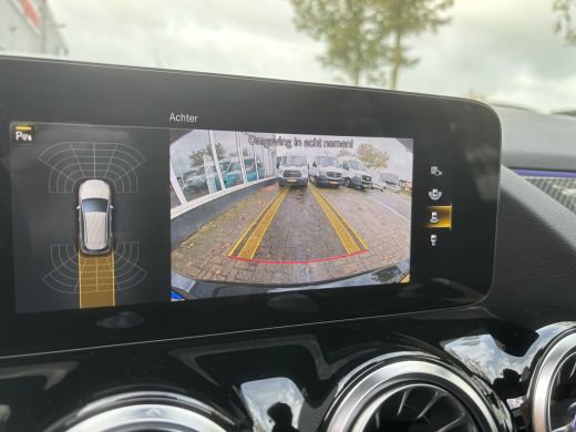 Mercedes-Benz B-Klasse 200 Business Solution AMG | Automaat | Pano | Sfeerverlichting | Elektrische Stoelen ActivLease financial lease