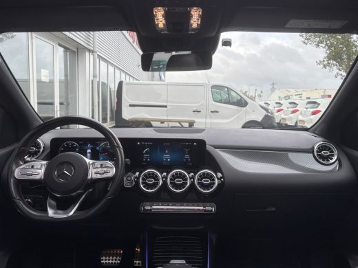 Mercedes-Benz B-Klasse 200 Business Solution AMG | Automaat | Pano | Sfeerverlichting | Elektrische Stoelen ActivLease financial lease