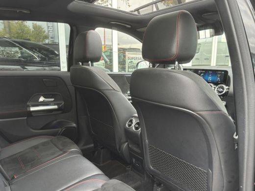Mercedes-Benz B-Klasse 200 Business Solution AMG | Automaat | Pano | Sfeerverlichting | Elektrische Stoelen ActivLease financial lease